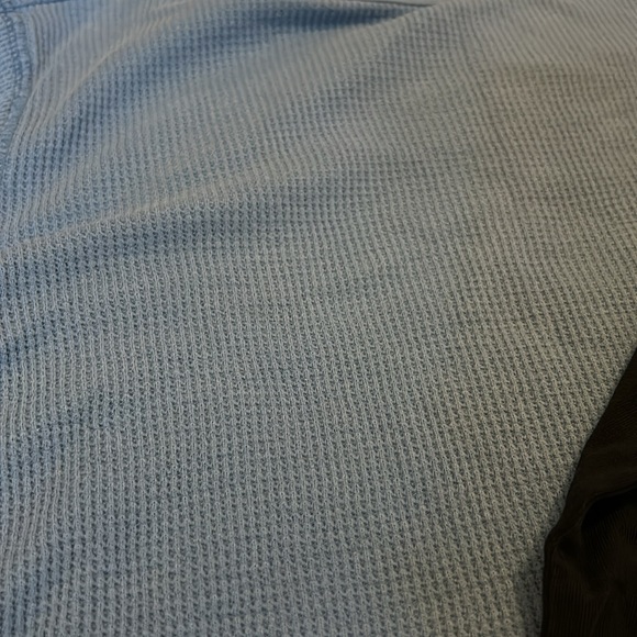 2x L/S Shirts - Picture 5 of 5